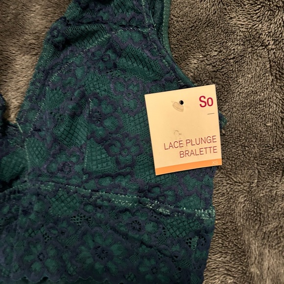 NWT Lace Bralette - Picture 4 of 4